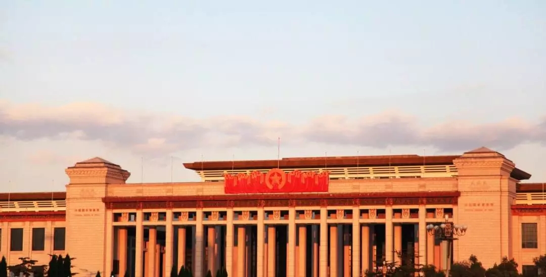 “庆祝改革开放40周年大型展览”在京开幕 习近平等党和国家领导人参馆